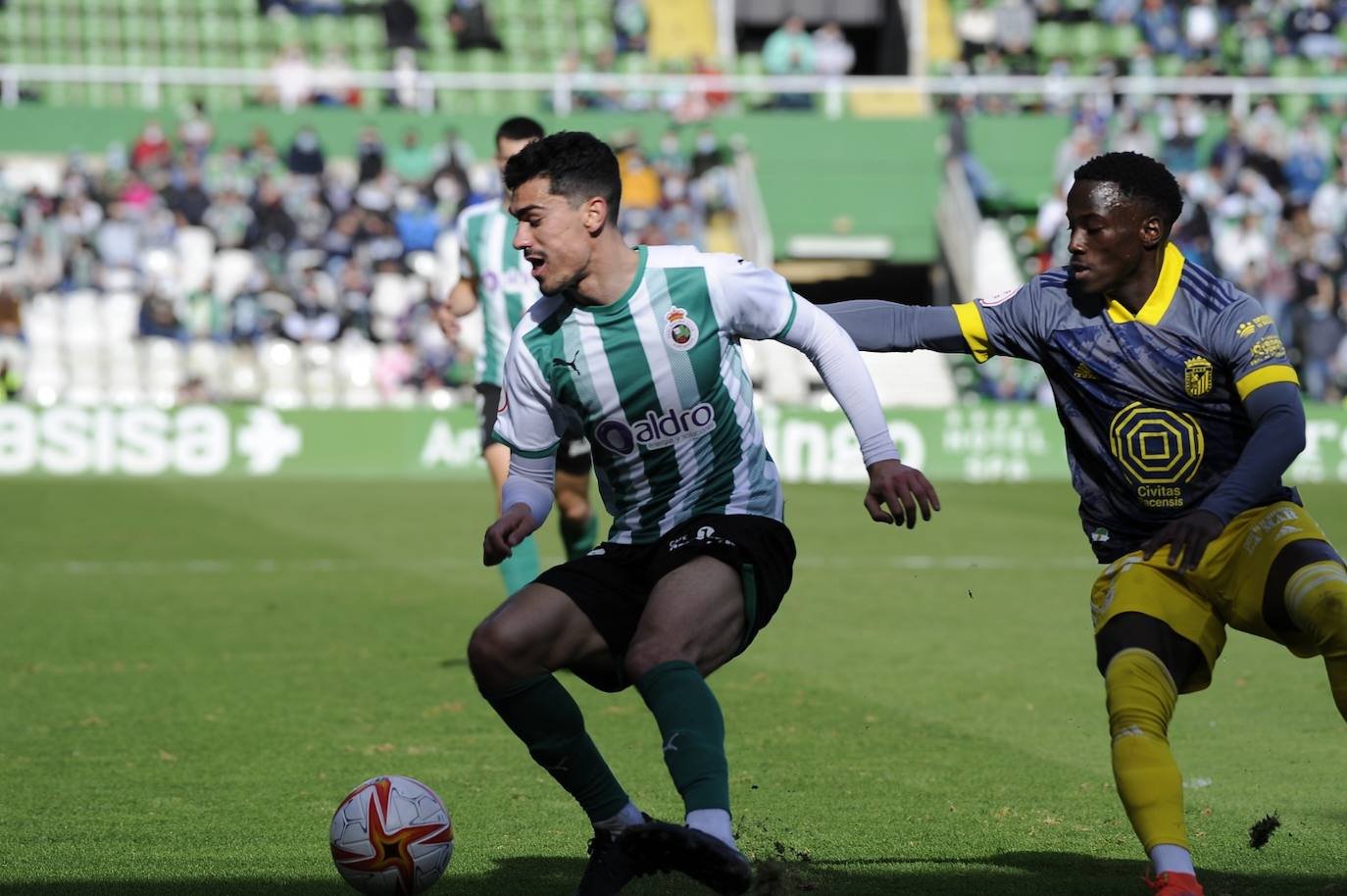 Fotos: Las mejores imágenes del Racing-Badajoz