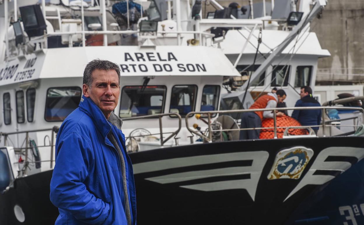 César Nates también es el patrón mayor de la Cofradía de Pescadores San Martín de Laredo. sane
