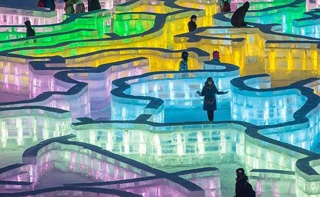 El festival de esculturas de hielo y nieve de Harbin se celebra desde 1963 y es uno de los espectáculos más asombrosos de China.