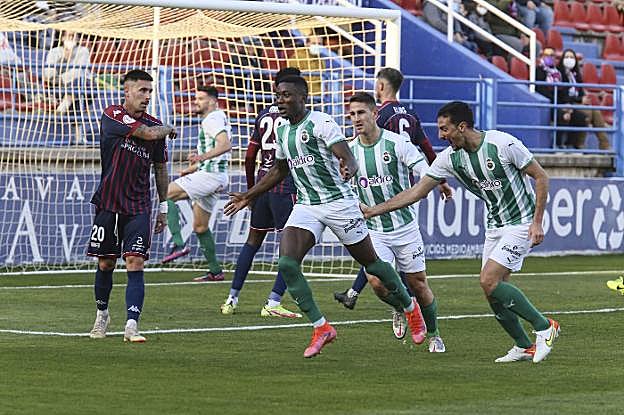 Los resultados le hacen el equipo a Romo