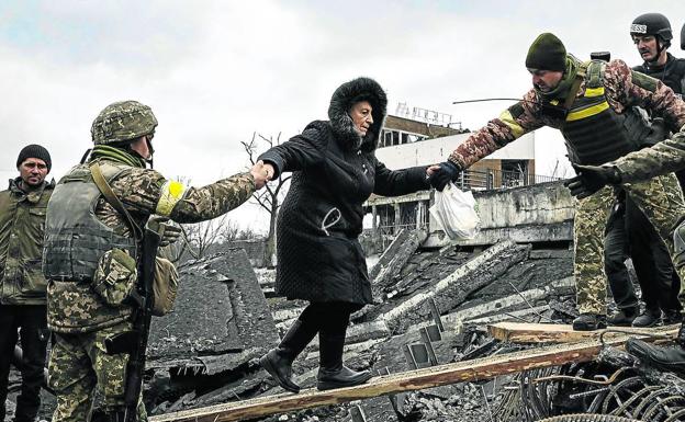 Fracaso del primer alto el fuego en Ucrania y frustración sin el corredor humanitario