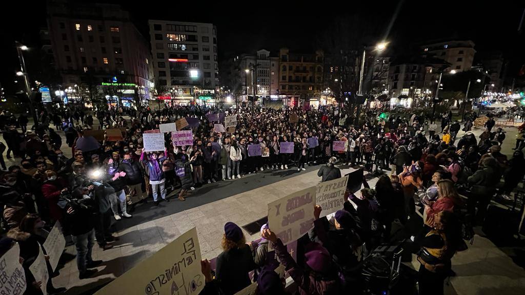 Fotos: La manifestación del 8M en Santander, en imágenes