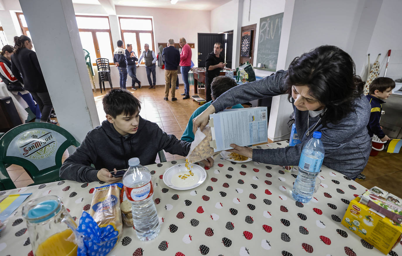 Parte de las familias que han llegado han sido trasladadas al albergue de la localidad de La Revilla en San Vicente de la Barquera