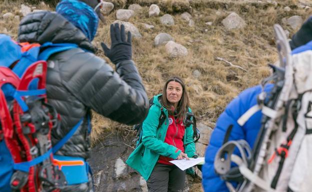 Ana González durante una actividad montañera en Gredos.