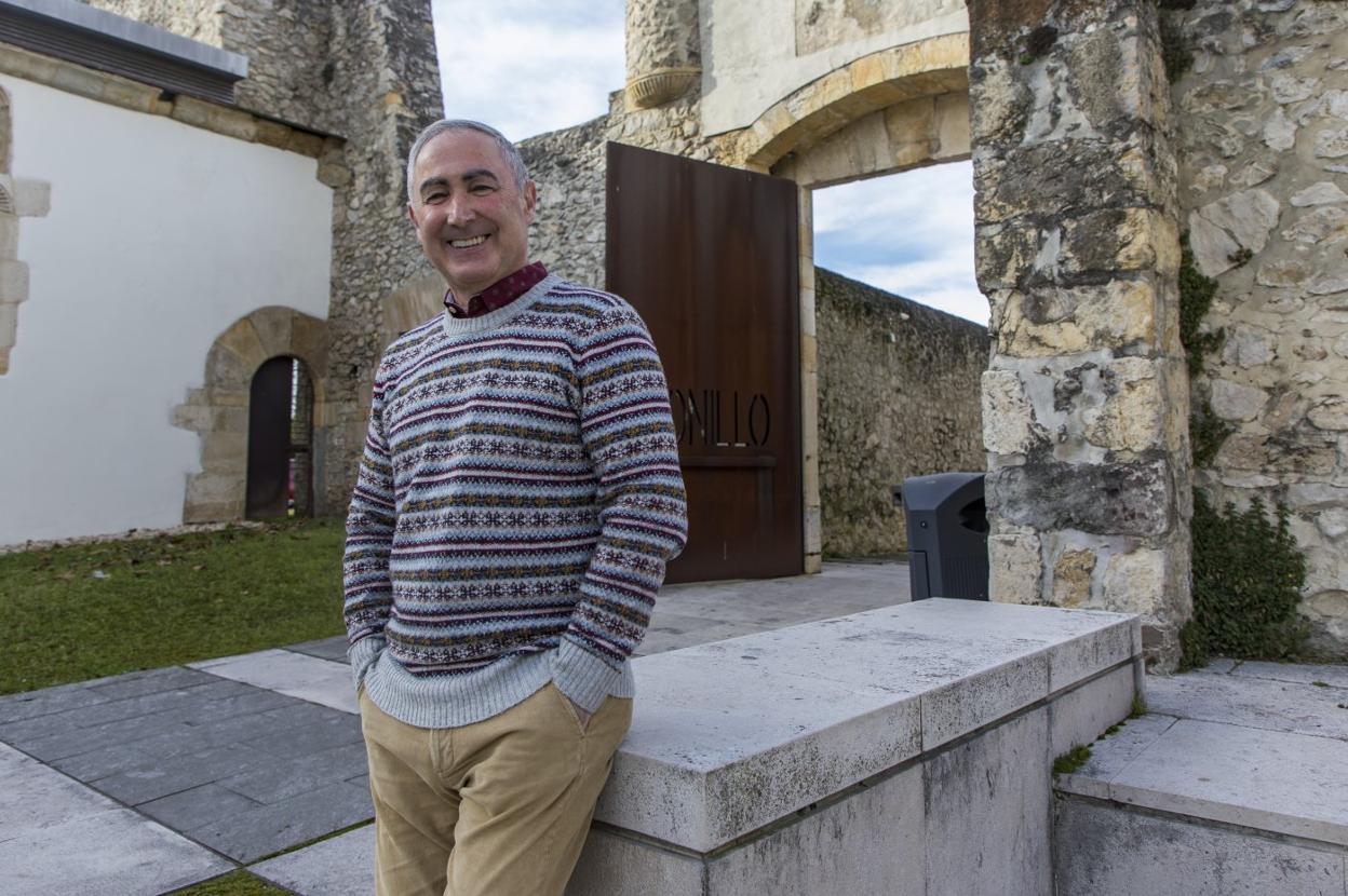 Anselmo Herrero en Pronillo, sede de la Fundación Santander Creativa, donde imparte sus talleres desde hace nueve años.