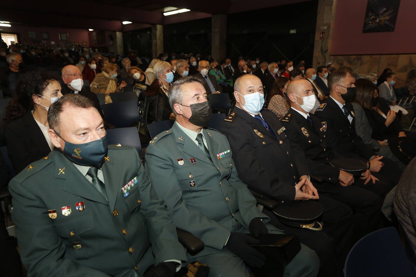 Fotos: La Fundación Asilo de Torrelavega recupera la festividad de su patrón