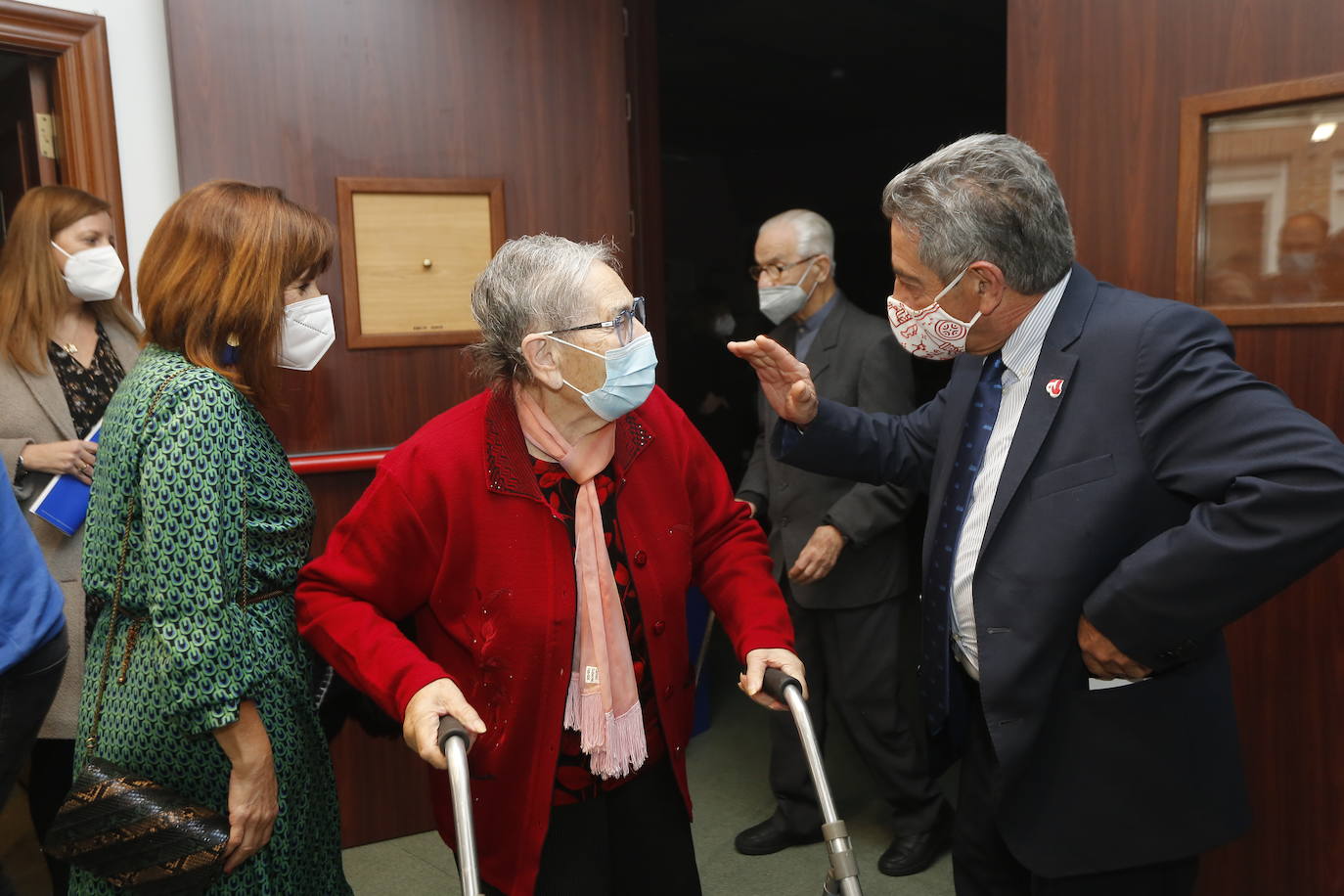 Fotos: La Fundación Asilo de Torrelavega recupera la festividad de su patrón