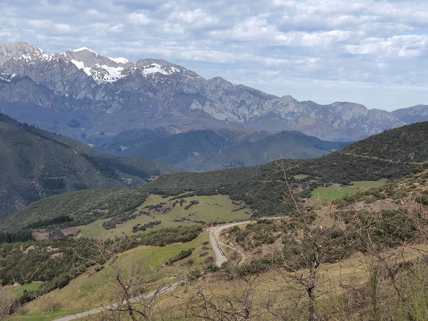 Vistas que tenemos del pueblo de Tudes.