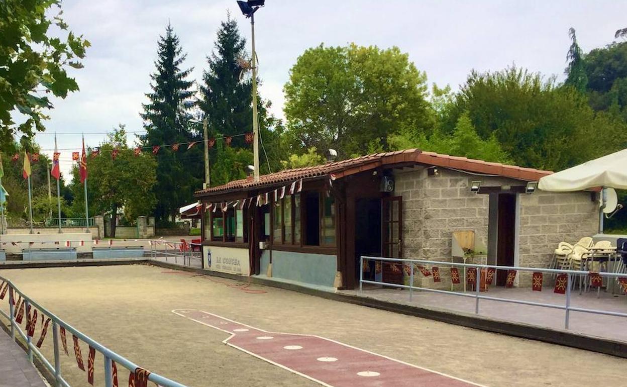 Actualmente se está mejorando el entorno de la bolera con un proyecto del Ayuntamiento y Obras Públicas 