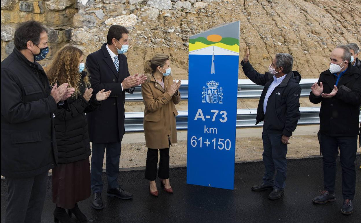 Revilla, en la inauguración del tramo de la A-73 entre Burgos y Aguilar de Campoo en noviembre del año pasado.
