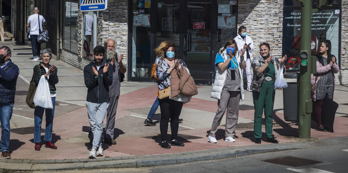 Fotos: Los santanderinos aplaudieron a los camioneros