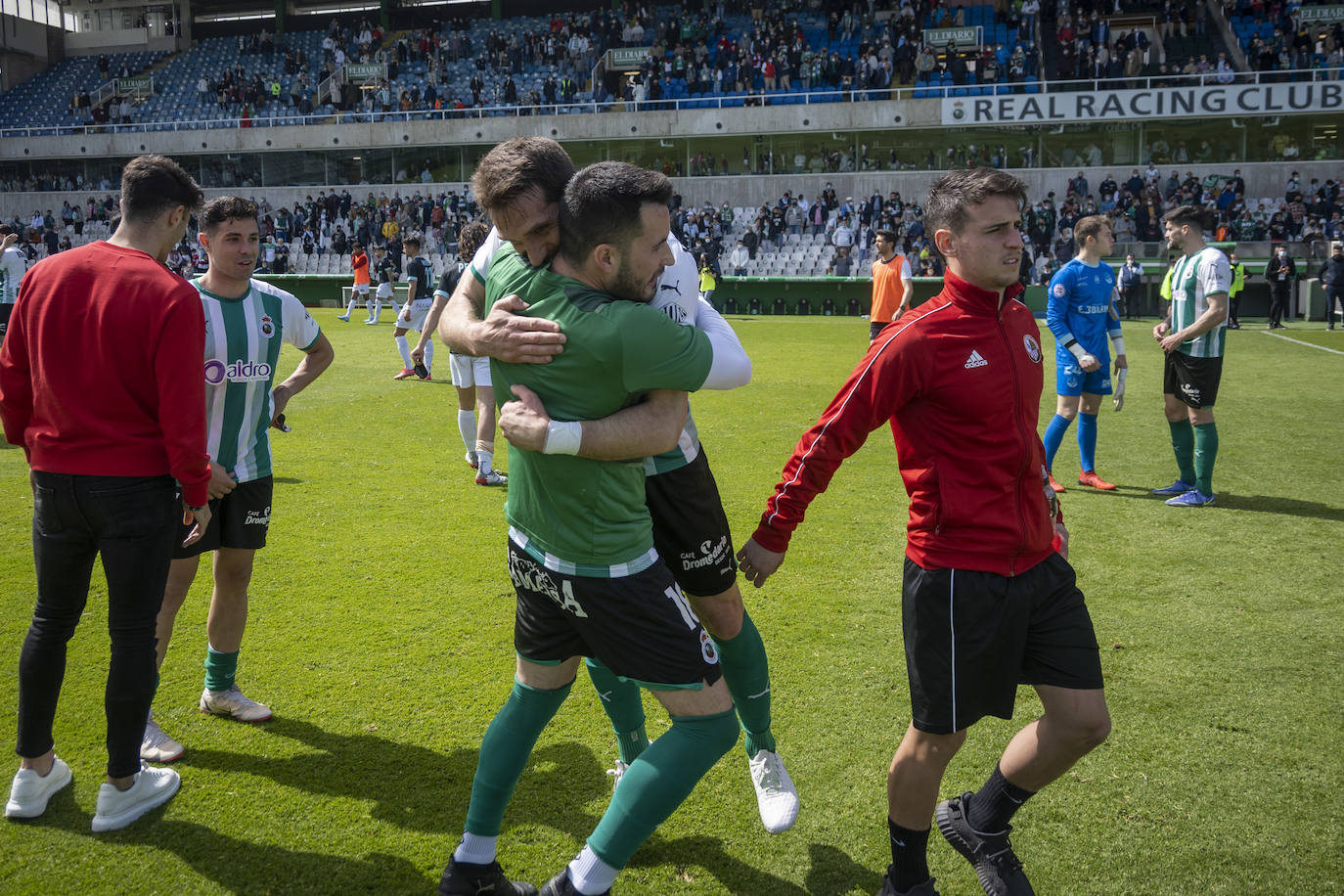 Choque poco brillante del equipo verdiblanco en el que se lleva los tres valiosos puntos