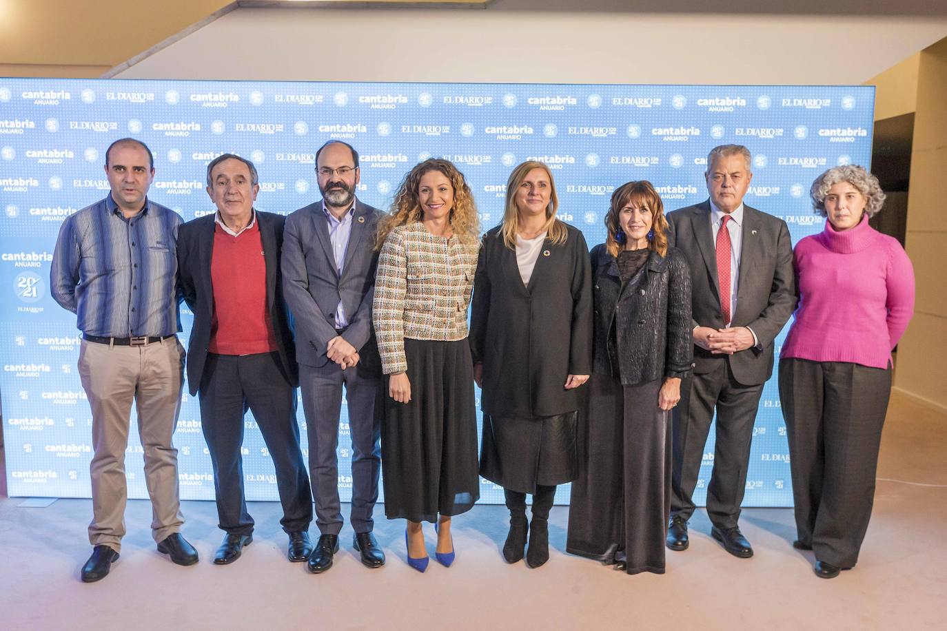 Fernando García, José Manuel Cruz Viadero, José Luis Urraca, Ainoa Quiñones, Noelia Cobo, Ana Belen Álvarez, Joaquín Gómez y Laura Romano. 