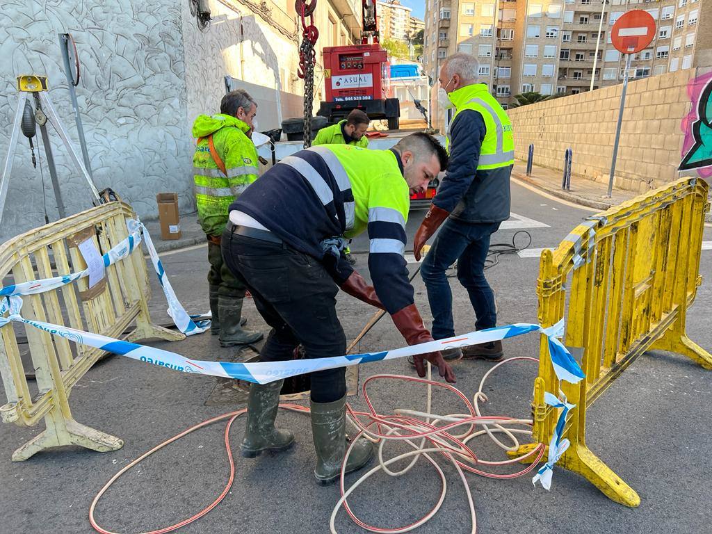 Fotos: Obras de saneamiento en el entorno del futuro Mupac