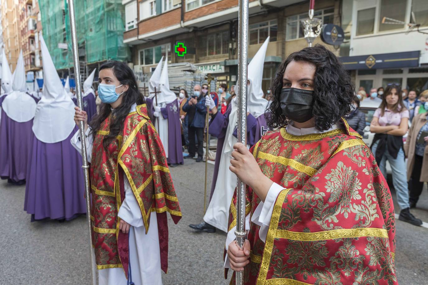 La procesión partió de la iglesia de Los Pasionistas hacia la catedral, haciendo una parada en la calle Madrid, para homenajear al pueblo ucraniano