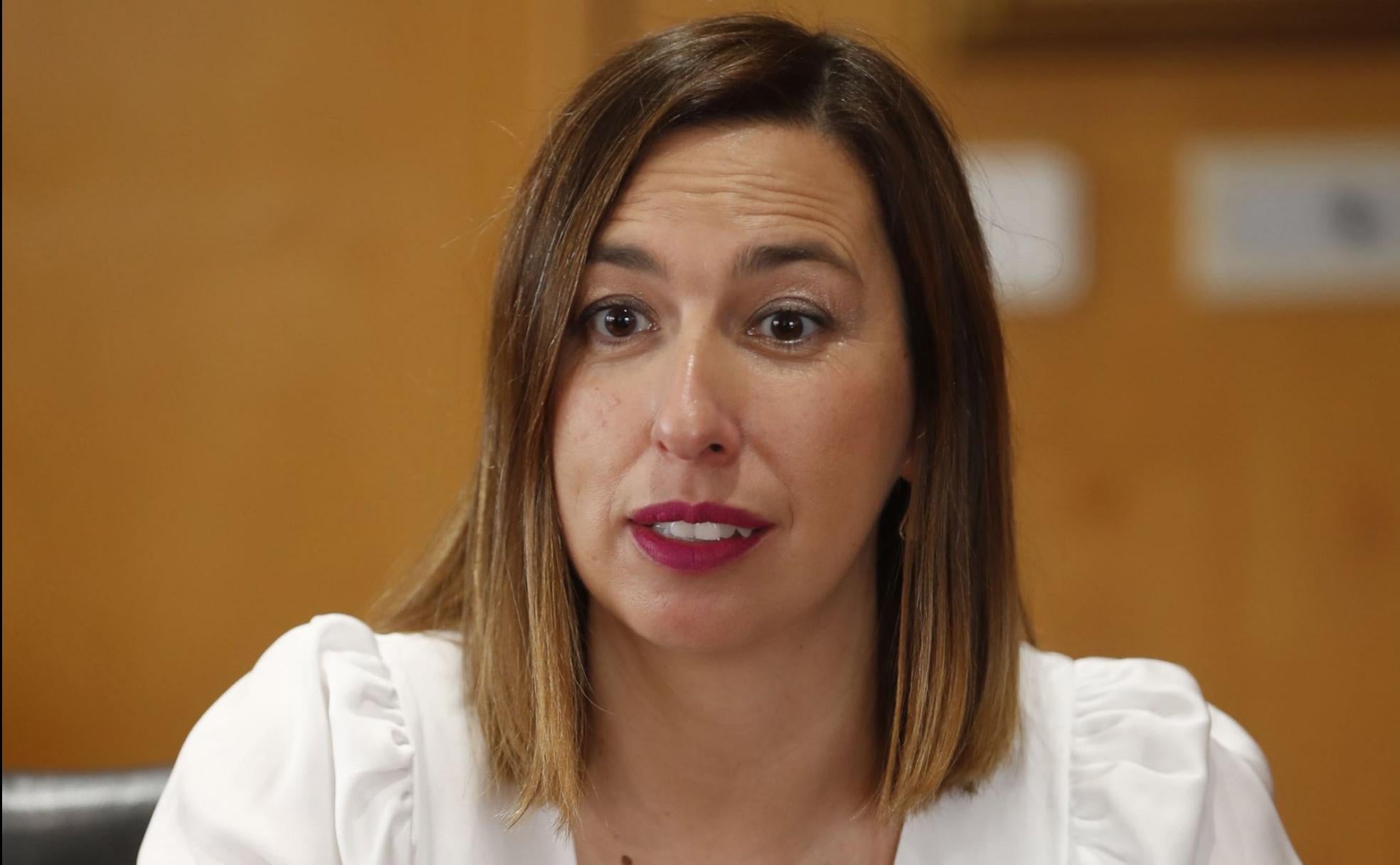 En su despacho. María Sánchez, en el lugar de trabajo que ha ocupado hasta su dimisión. 