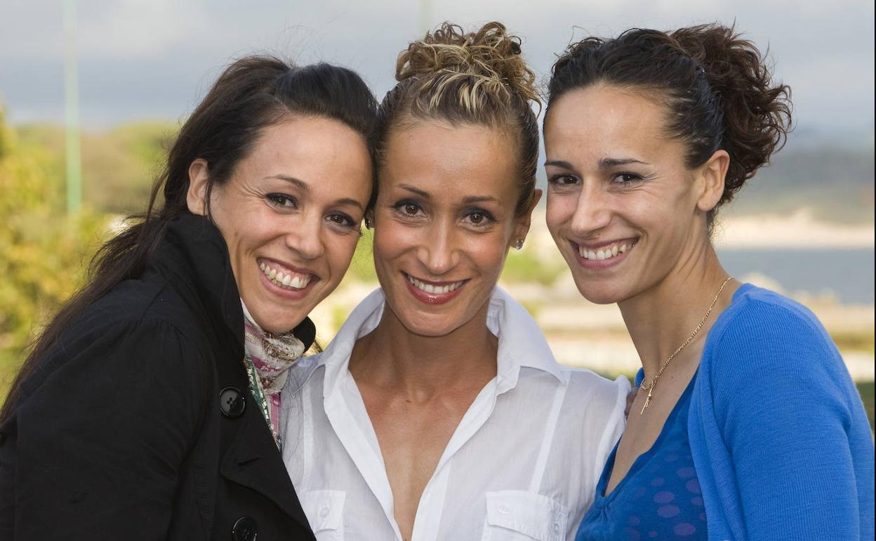 Margarita , Zulema e Iris Fuentes-Pila en una imagen de archivo.