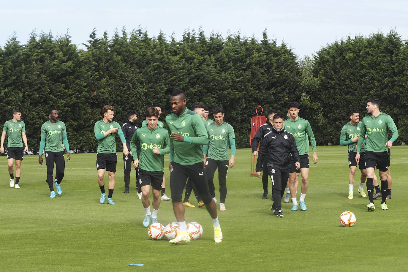 Fotos: Imágenes del entrenamiento del Racing abierto al público