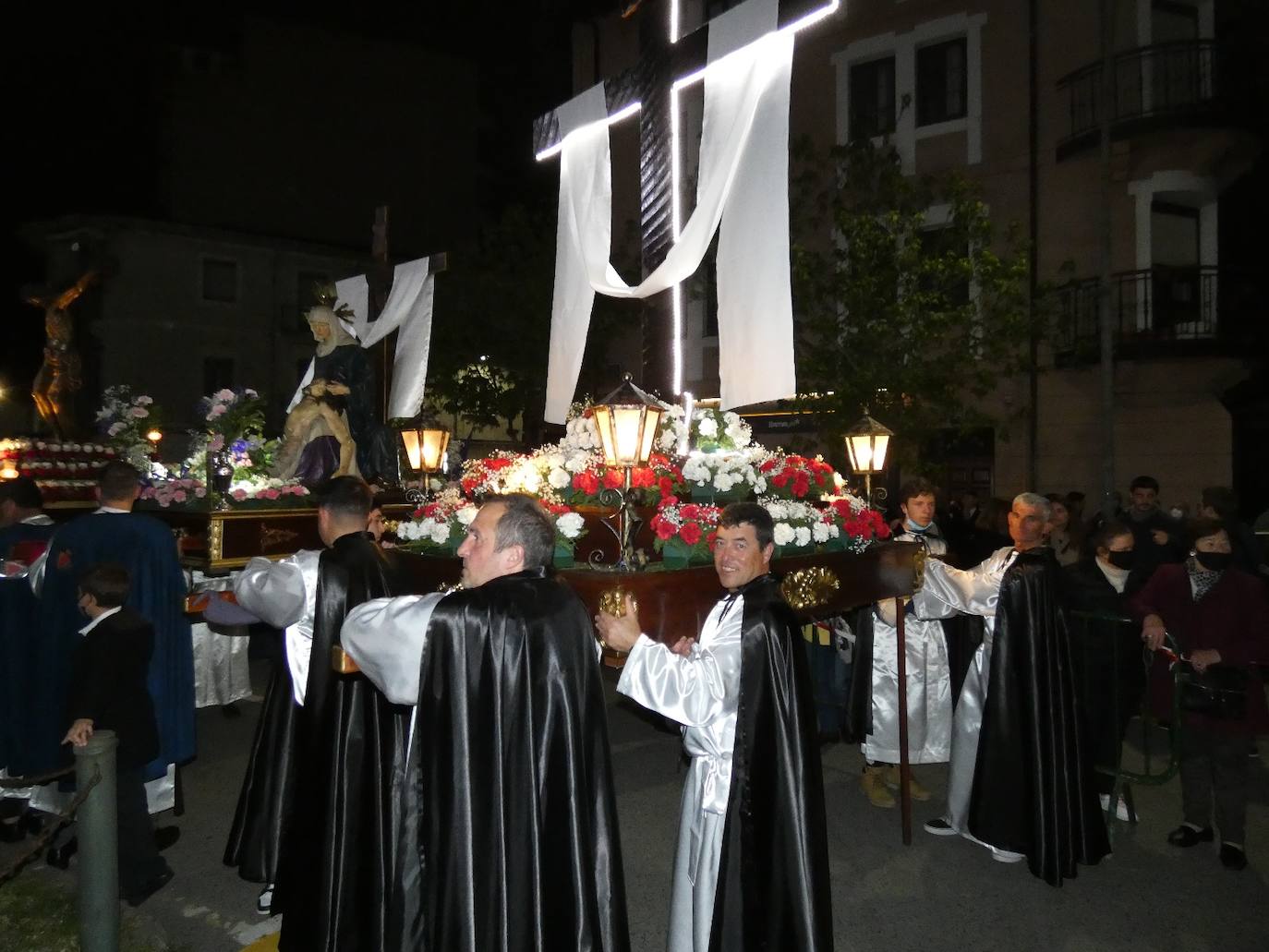 Fotos: Fervor, belleza y emoción en la Procesión de la Soledad
