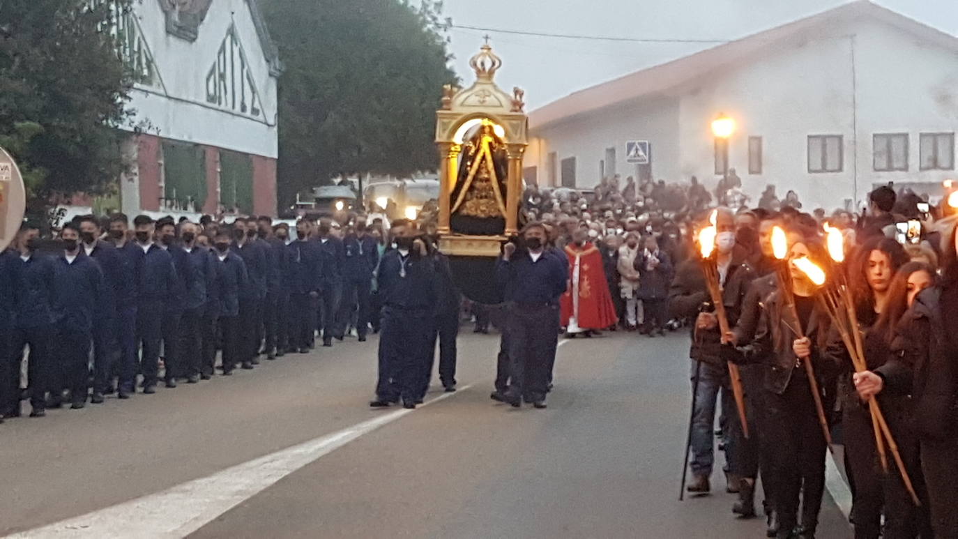 Fotos: Procesión de Las Antorchas en San Vicente de la Barquera