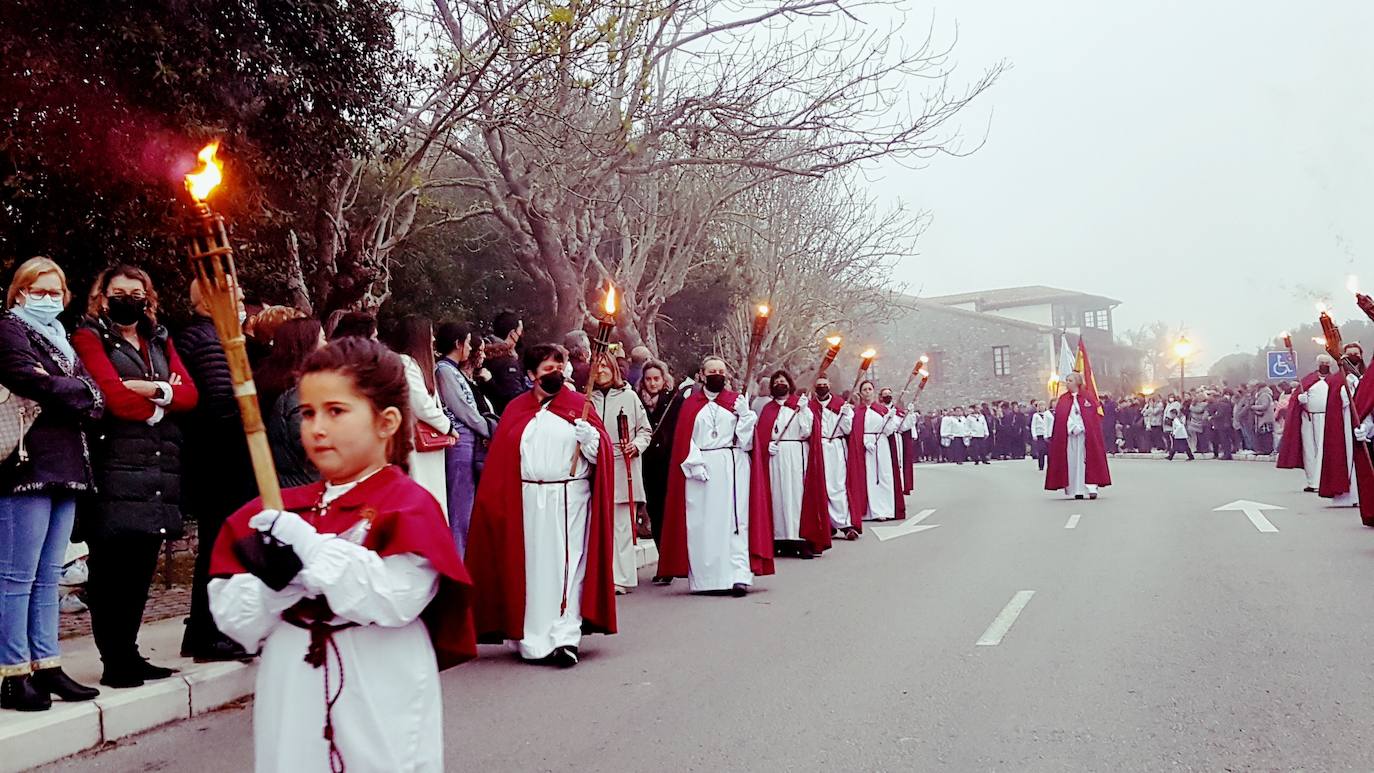 Fotos: Procesión de Las Antorchas en San Vicente de la Barquera