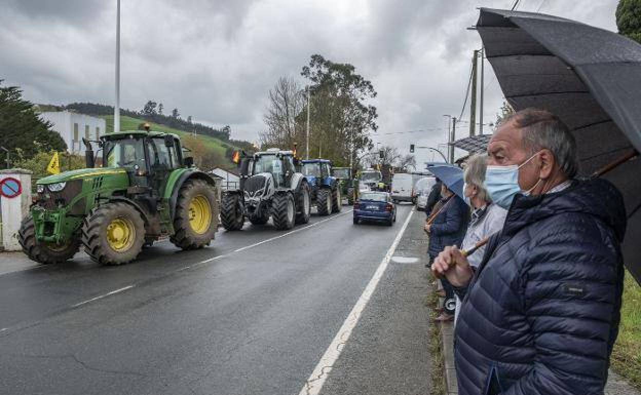 La Consejería de Desarrollo Rural ya ha concretado ayudas en apoyo al sector cárnico, de la leche y a la pesca.