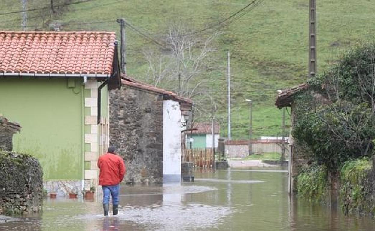 El pueblo de Molleda sufre inundaciones habitualmente 