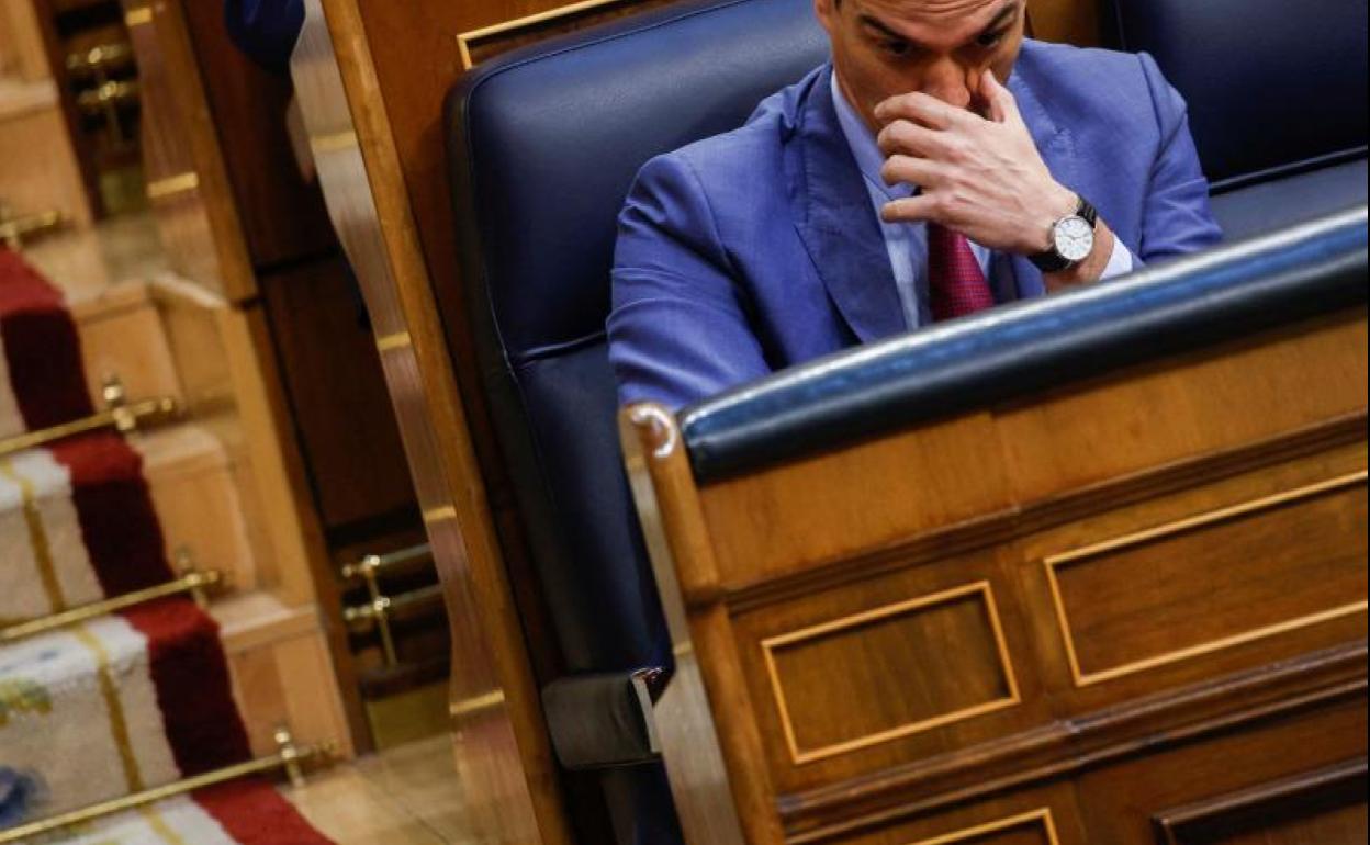 Pedro Sánchez reacciona tras el turbulento pleno de este jueves en el Congreso.