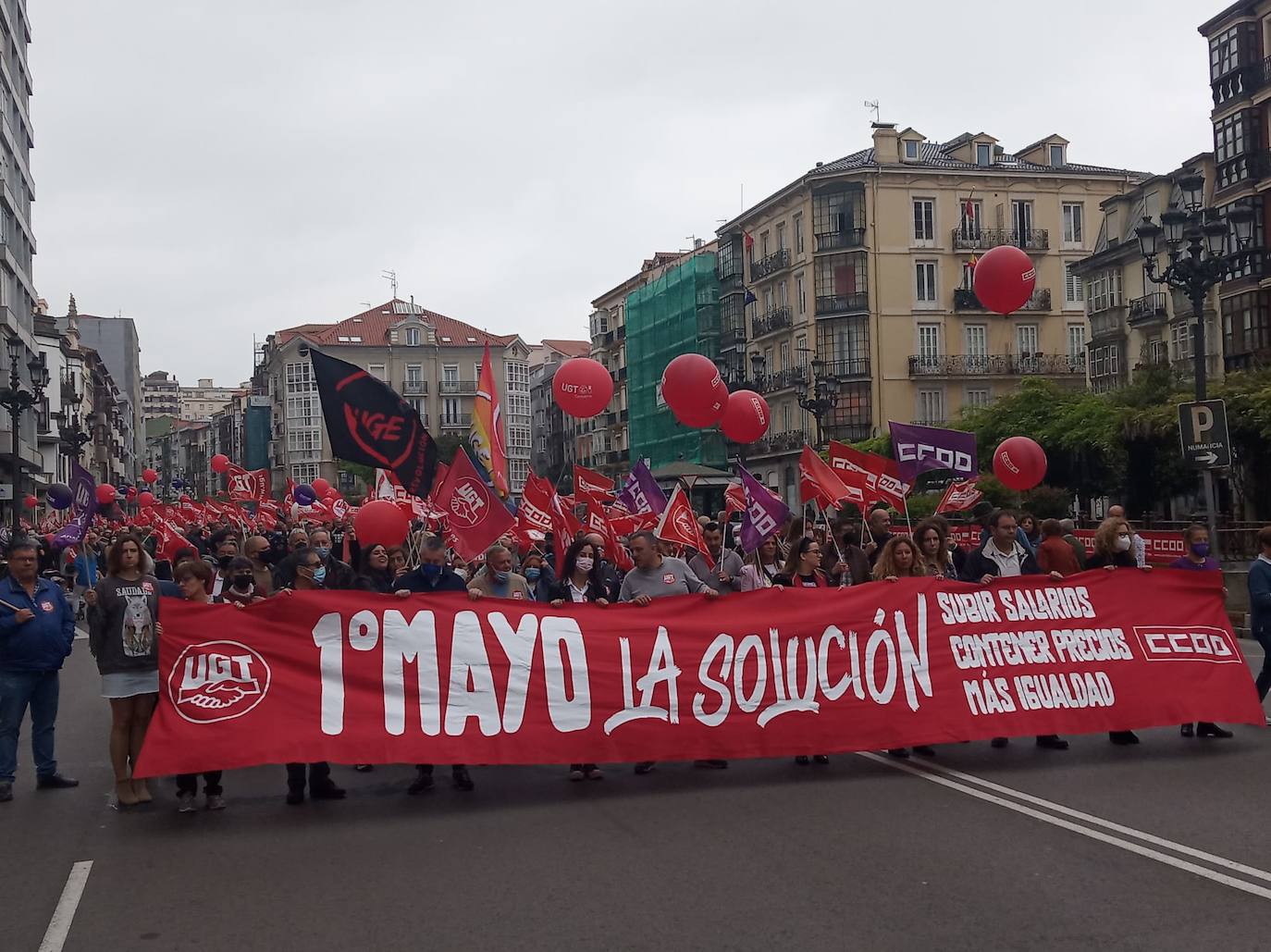 Fotos: El Primero de Mayo vuelve a salir a la calle en Santander