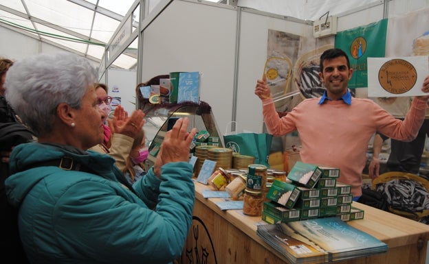 Imagen. Descubre en esta galería cómo fue la feria de la anchoa del fin de semana.