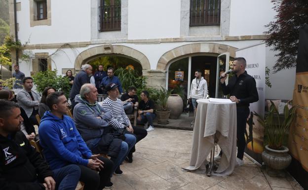 Marcos Diego, ayer en la presentación de la prueba en el restaurante La Bicicleta de Hoznayo.