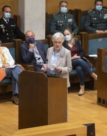 Imagen secundaria 2 - Victoria Camps denuncia la imagen «fatalista» de la vejez al recibir el magister senior honoris causa de Unate