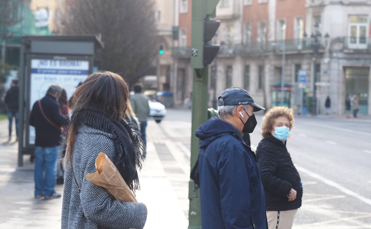 La incidencia de covid en mayores de 60 años sube al nivel de hace tres meses