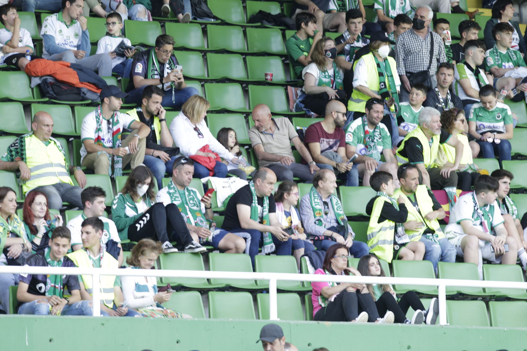 Fotos: Último partido del Racing de la temporada en los Campos de Sport