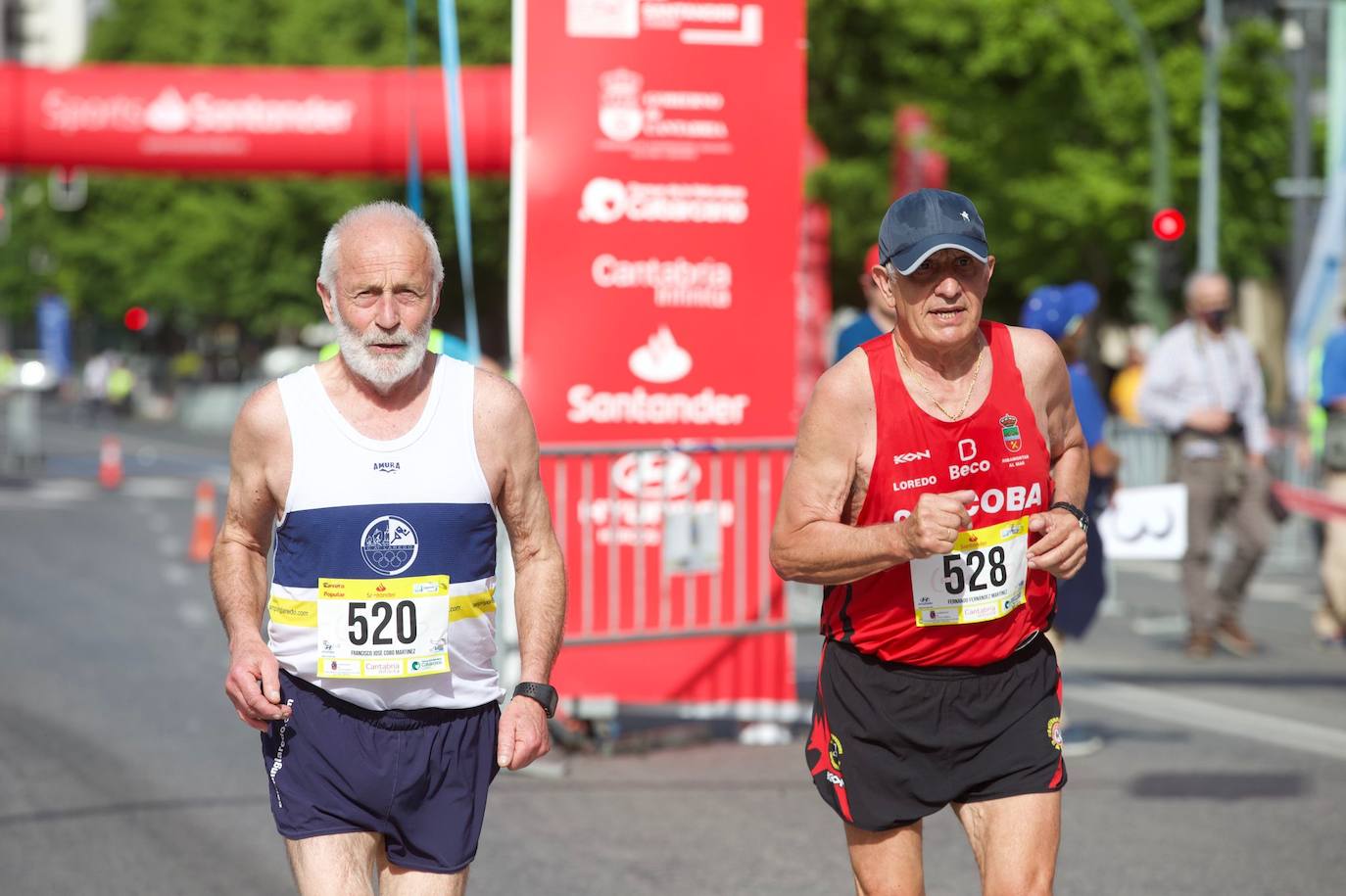 Fotos: Imágenes de la Media Maratón de Santander, celebrada este domingo