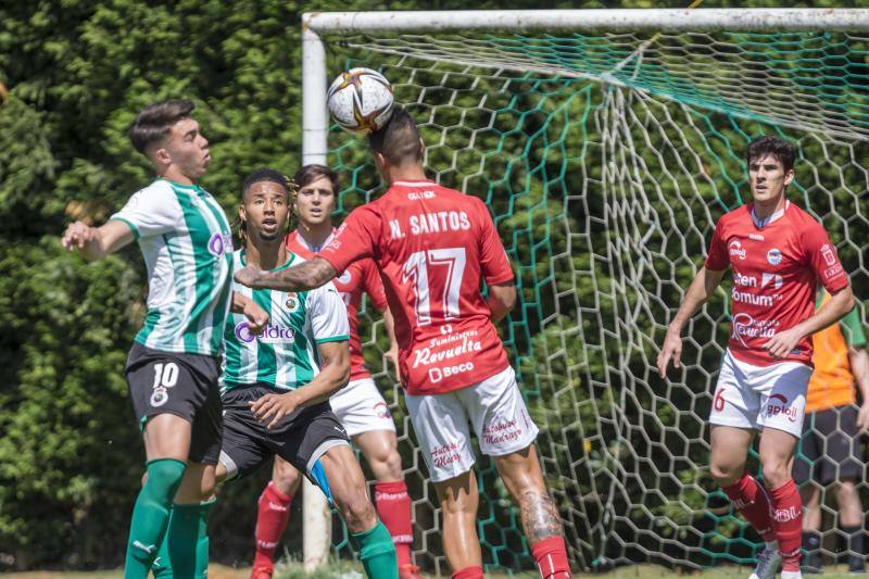 Fotos: Imágenes del partido del Rayo Cantabria contra el Laredo