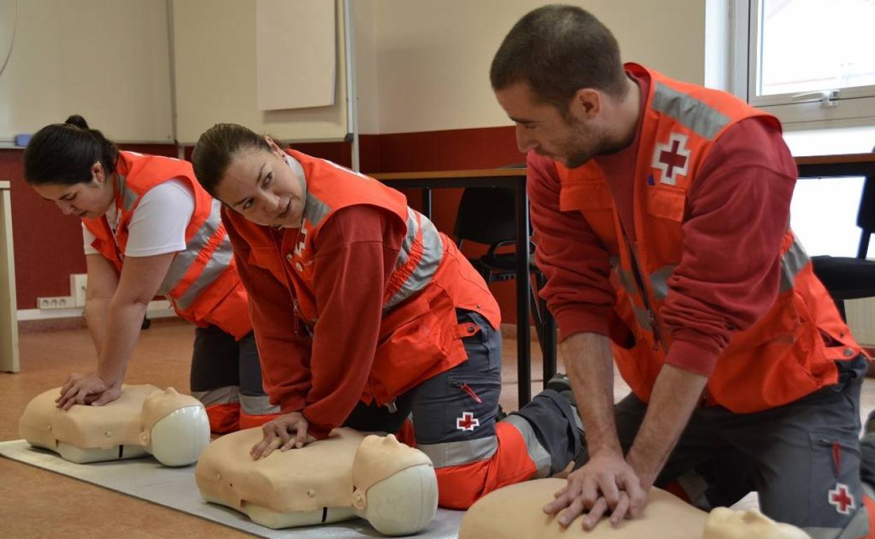 La Cruz Roja impartirá el curso de primeros auxilios en Los Corrales.