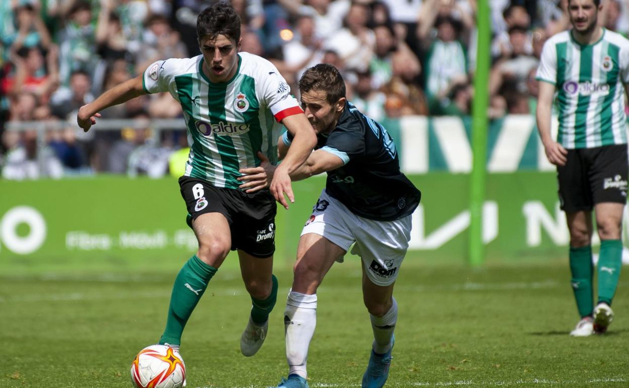 Íñigo Sainz-Maza, ante la SD Logroñés. 