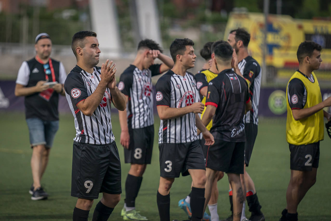 Fotos: El Escobedo dice adiós al sueño del ascenso a Segunda RFEF