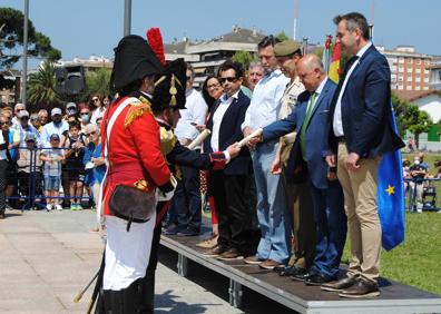 Imagen secundaria 1 - Santoña retumba por el fin de la ocupación francesa