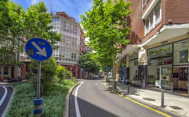 Plan de asfaltado. En marzo, el Ayuntamiento puso en marcha las obras de pavimentación de una veintena de calles de la ciudad. Entre ellas, el paseo Menéndez Pelayo, uno de los viales ya finalizado.