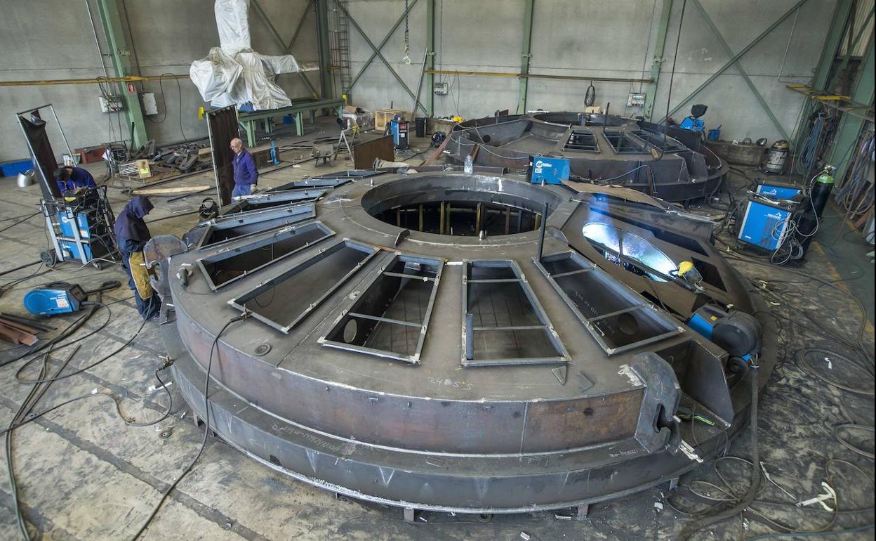 Instalaciones de soldadura de una empresa del sector del metal en Cantabria.