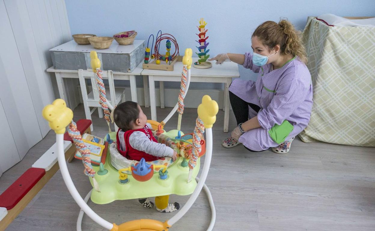 Cantabria contará el próximo curso con doce aulas públicas de un año en municipios rurales