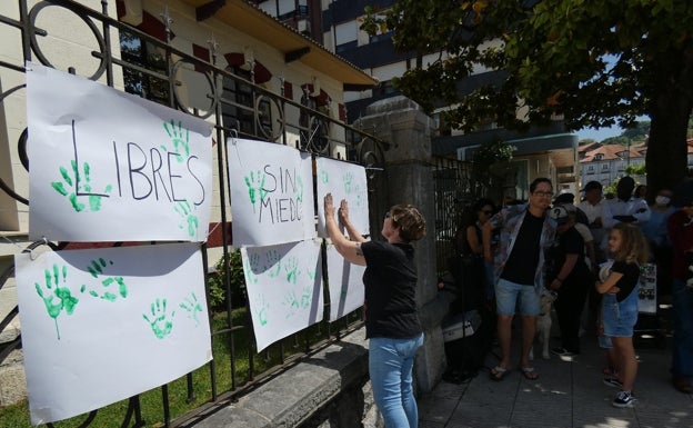 Última concentración para apoyar a Ana María ante la salida de prisión de su agresor