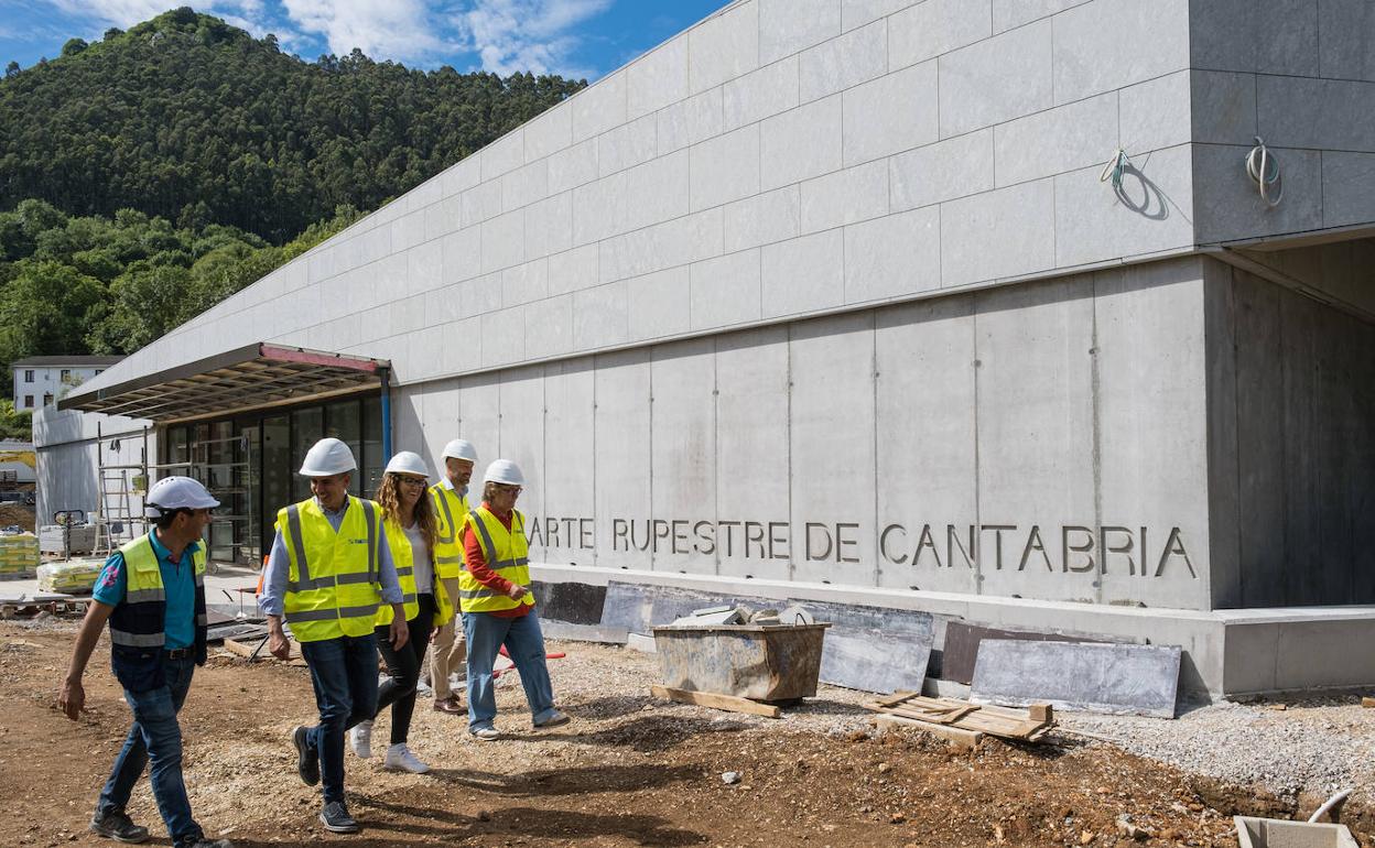 Zuloaga visitó las obras este viernes 