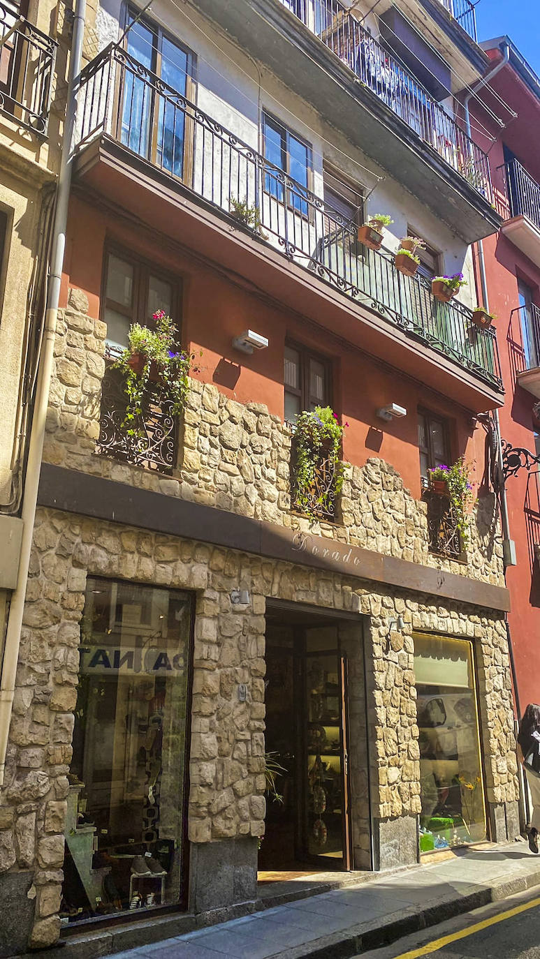 Fotos: Los balcones más floridos de Laredo