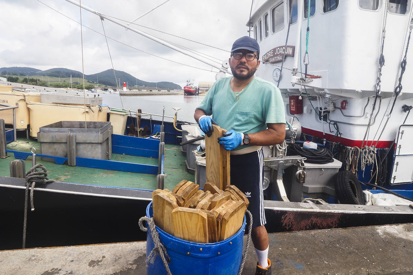 Fotos: La flota cántabra se prepara para la costera de bonito