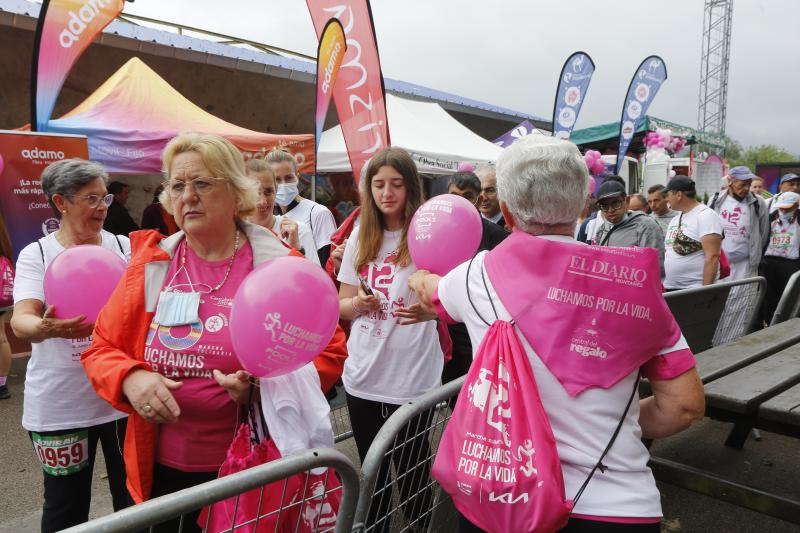 Fotos: Miles de personas participan en la marcha contra el cáncer de Los Corrales