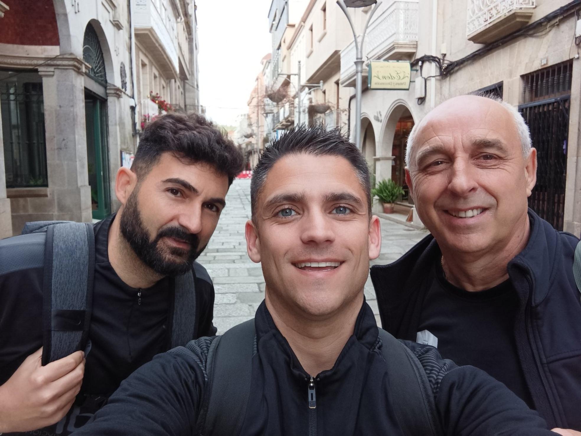 Guillermo Romo, David Paredes y Eduardo Carregal en su peregrinación.