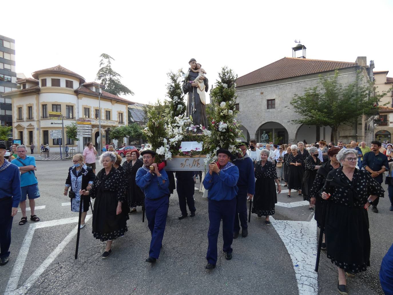 Fotos: Las mejores imágenes de la procesión de San Antonio en Laredo